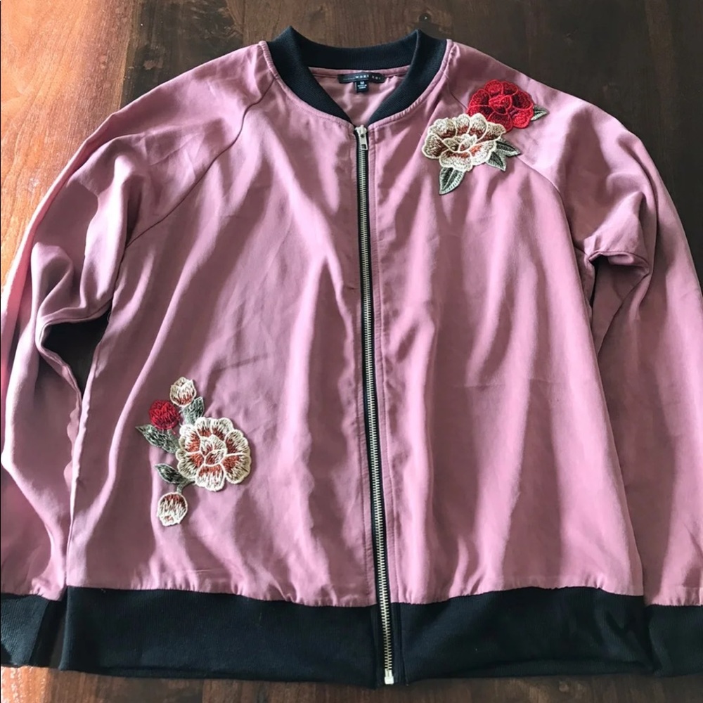 West Kei Zip up Light Jacket - Medium